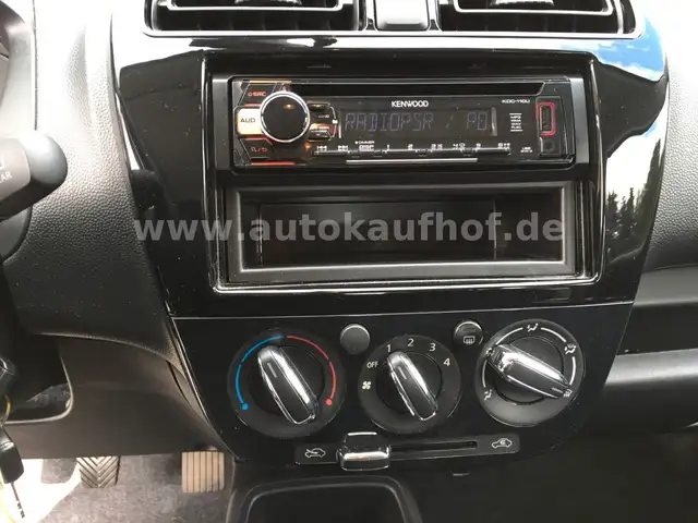 Mitsubishi Space Star view 15
