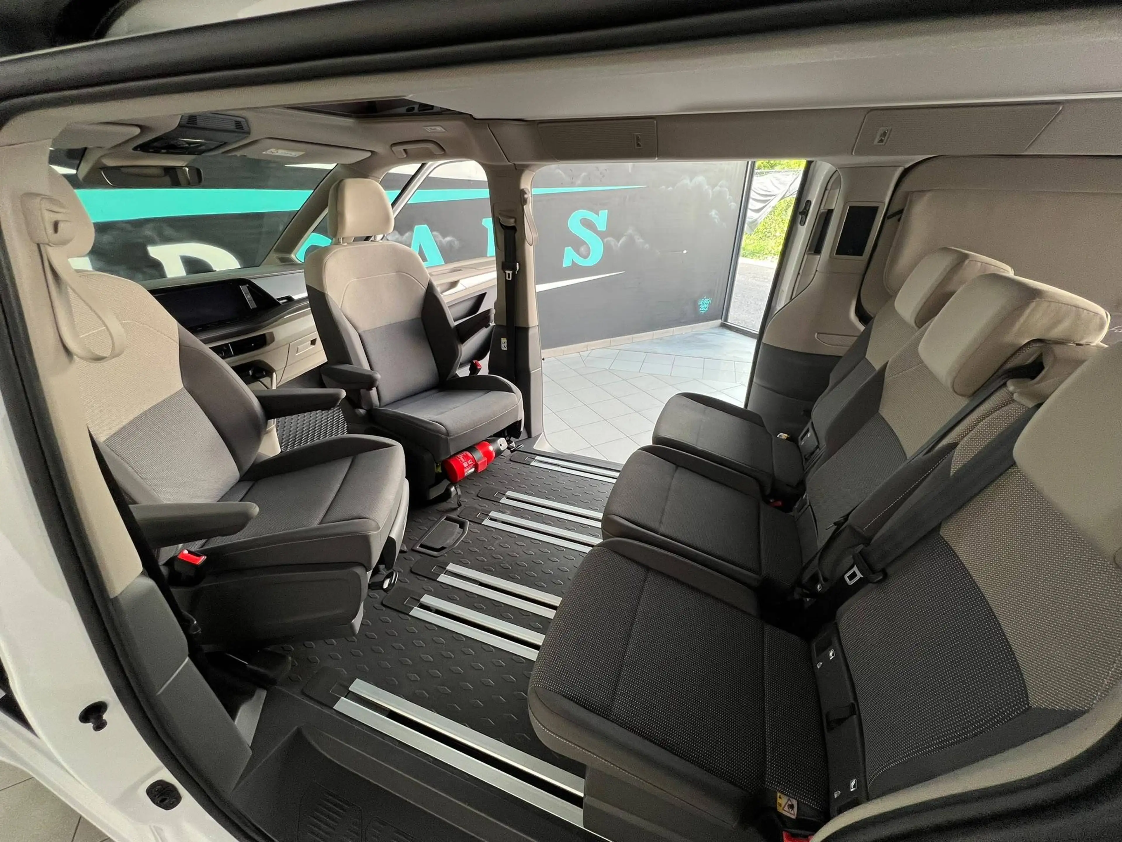 Volkswagen T7 California Beach — photo 12