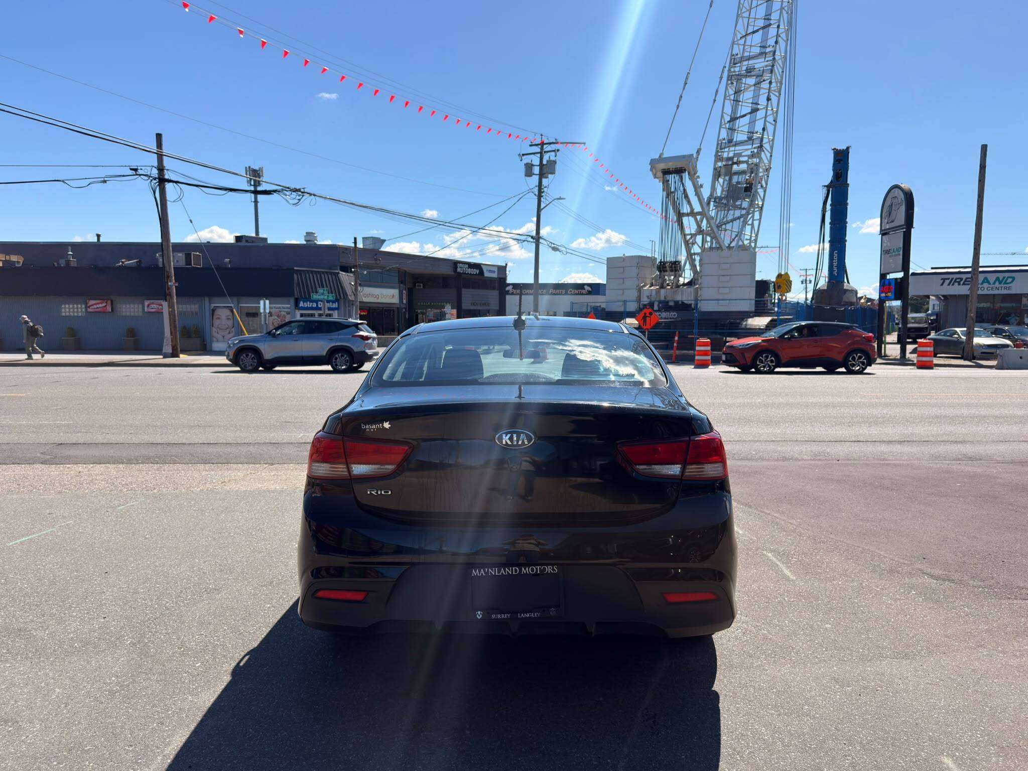 2019 Kia Rio — view 6
