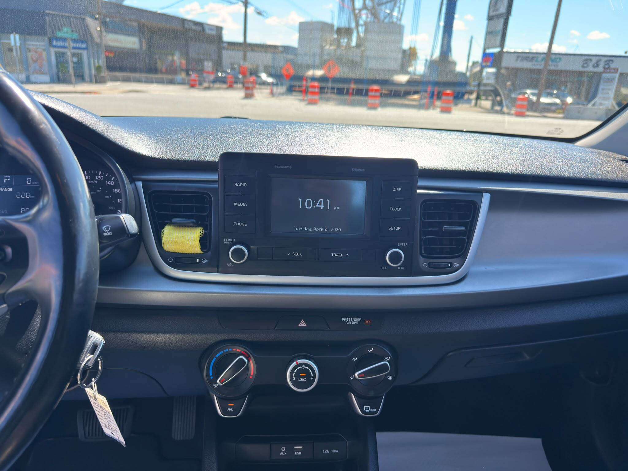 2019 Kia Rio — view 12