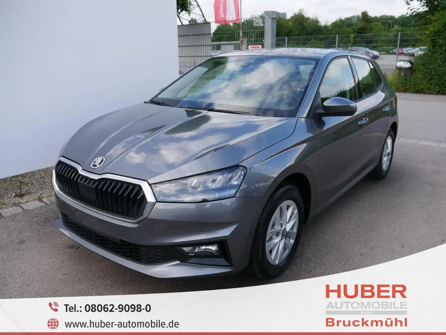 Skoda Fabia 130 Jahre 1,0 MPI*LED*PDC HI.*RFK*APP-CONNECT*S... Grau - 1