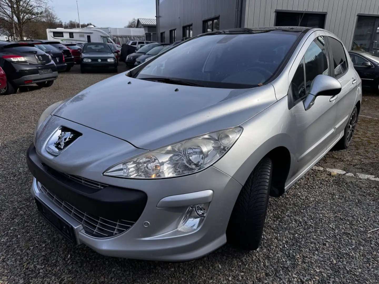 Peugeot 308 Sport Plus .Navi.Automatik.2.Hand Grau - 1