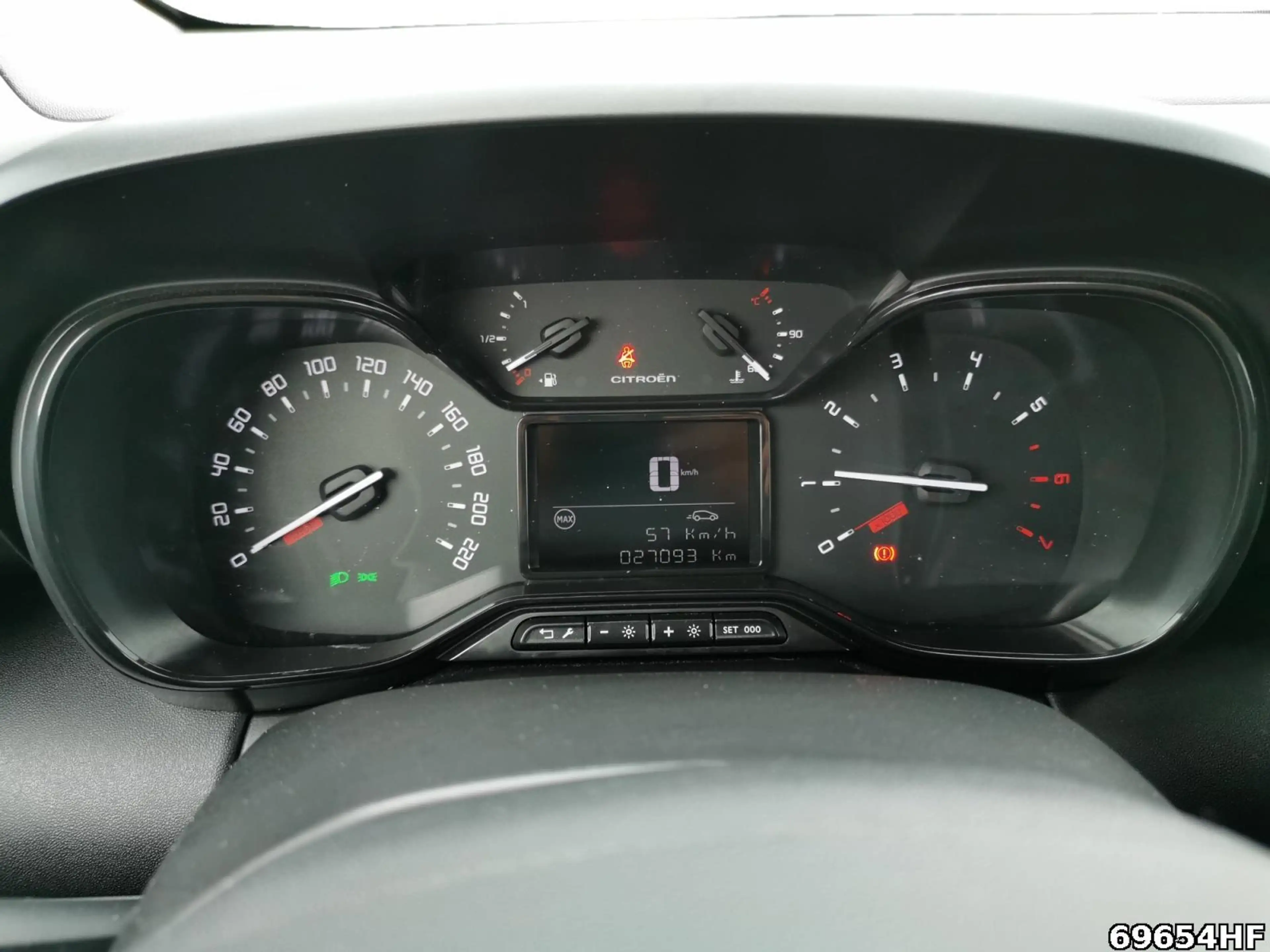 Citroen C3 Aircross 1.2 PureTech 110 Feel Pack S&S (EU6d) — photo 10