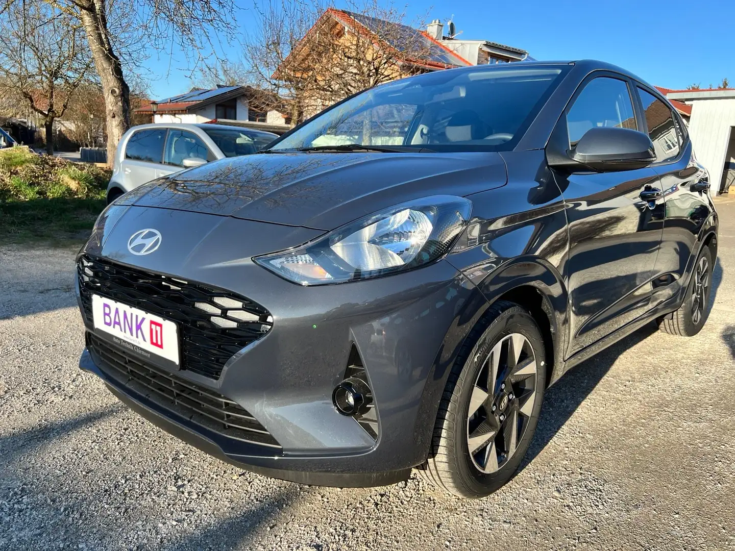 Hyundai i10 1.2 Trend /Navi /Rückfcam/Alu Grau - 1