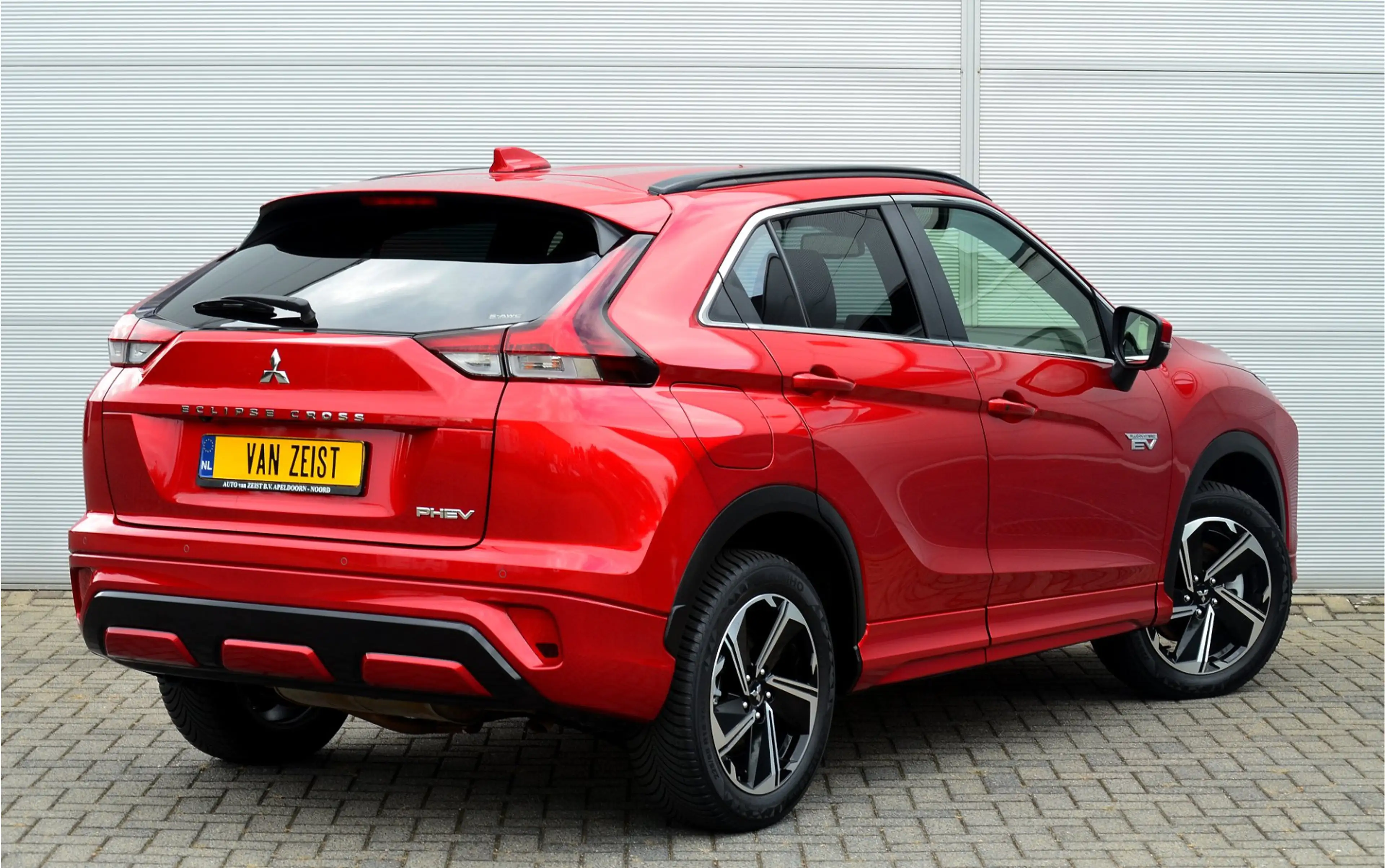 Mitsubishi Eclipse Cross PHEV 2.4 EXECUTIVE 4WD | PLUG IN HYBRID | SoH 94% — photo 3