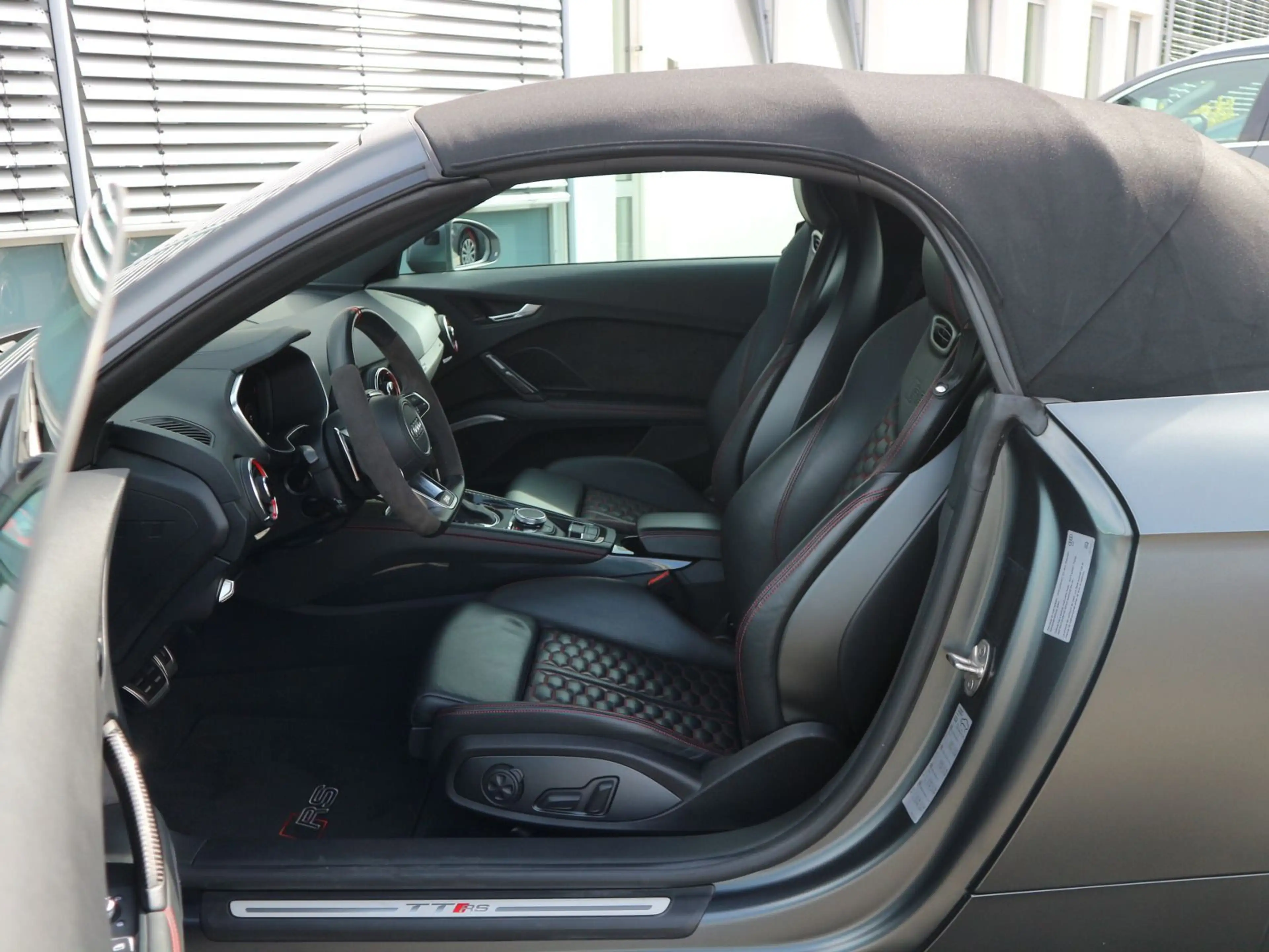 Audi TT RS 2.5 TFSI quattro Roadster 280KM/H*KOPFHZG — photo 9