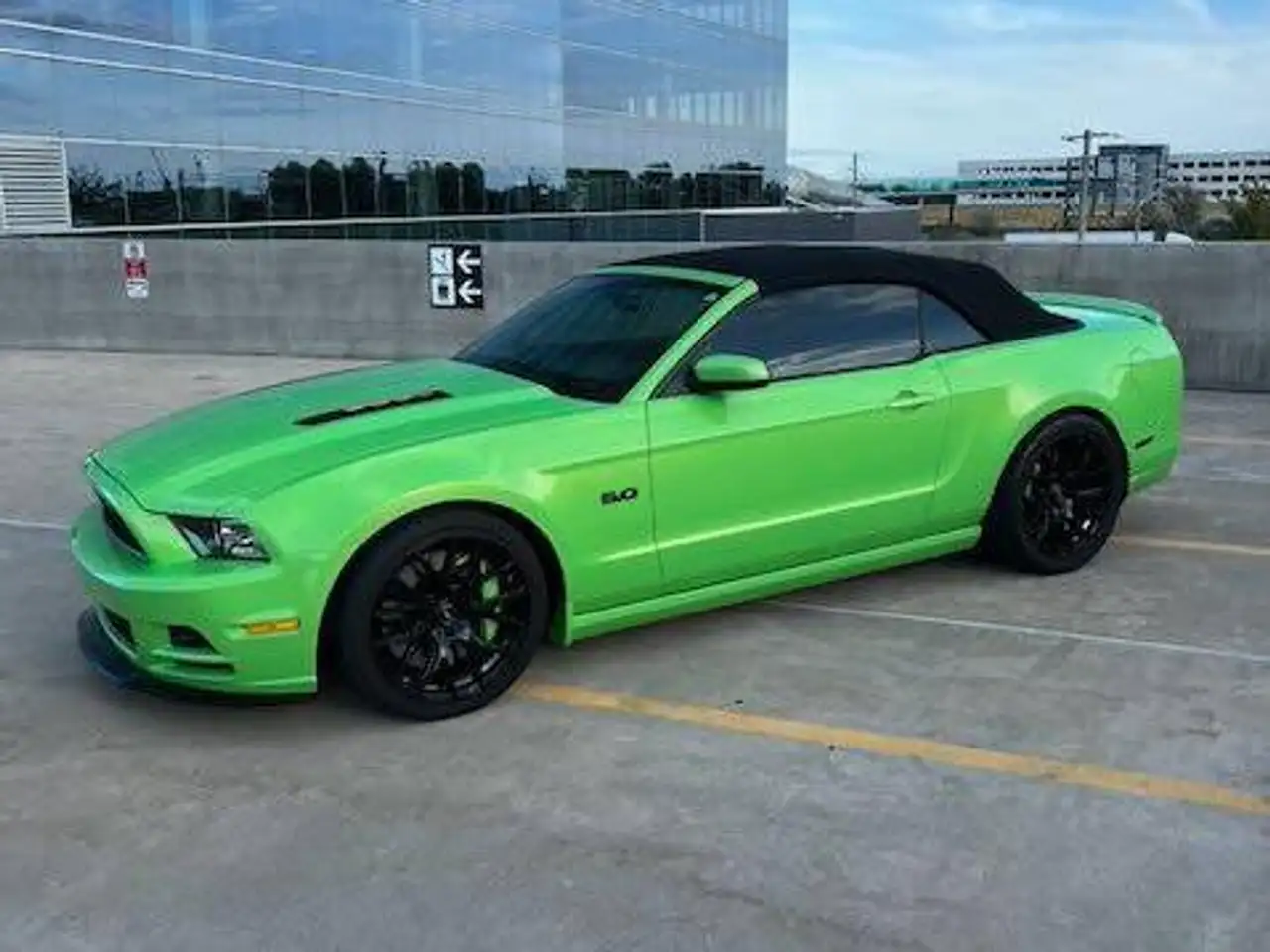 Ford Mustang снимка Ford Mustang