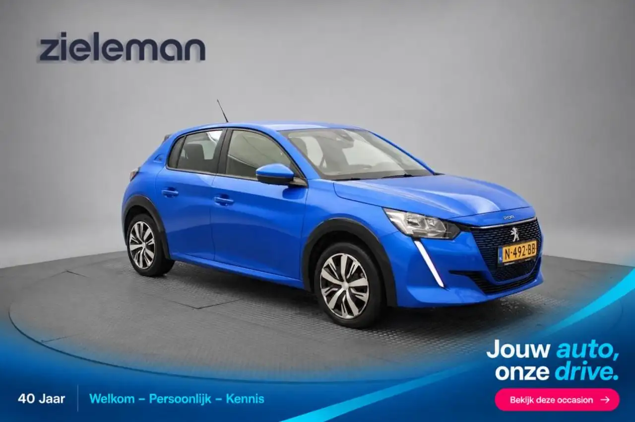 Peugeot e-208