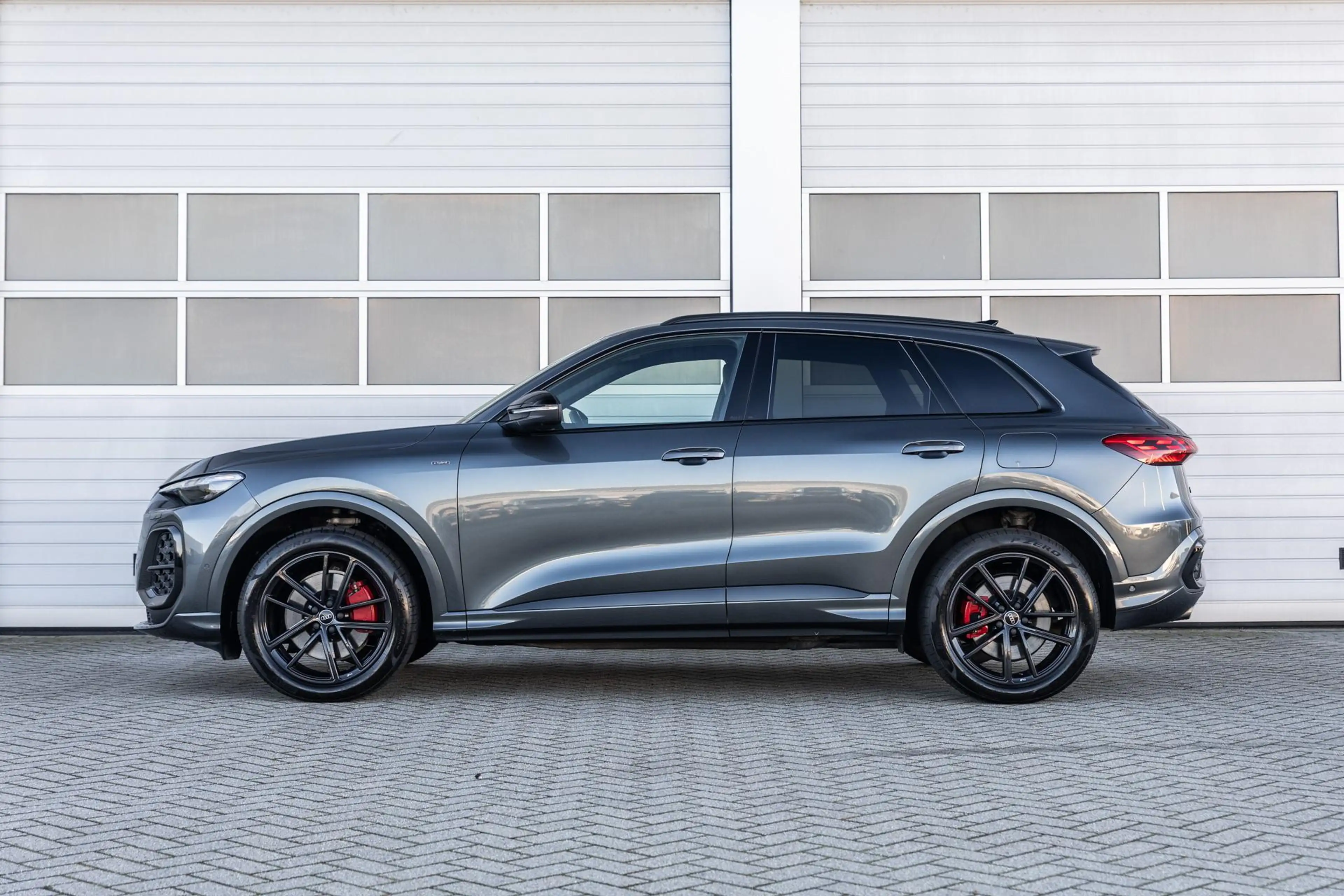 Audi Q5 2.0 e-hybrid 367pk quattro S edition Competition | — photo 12