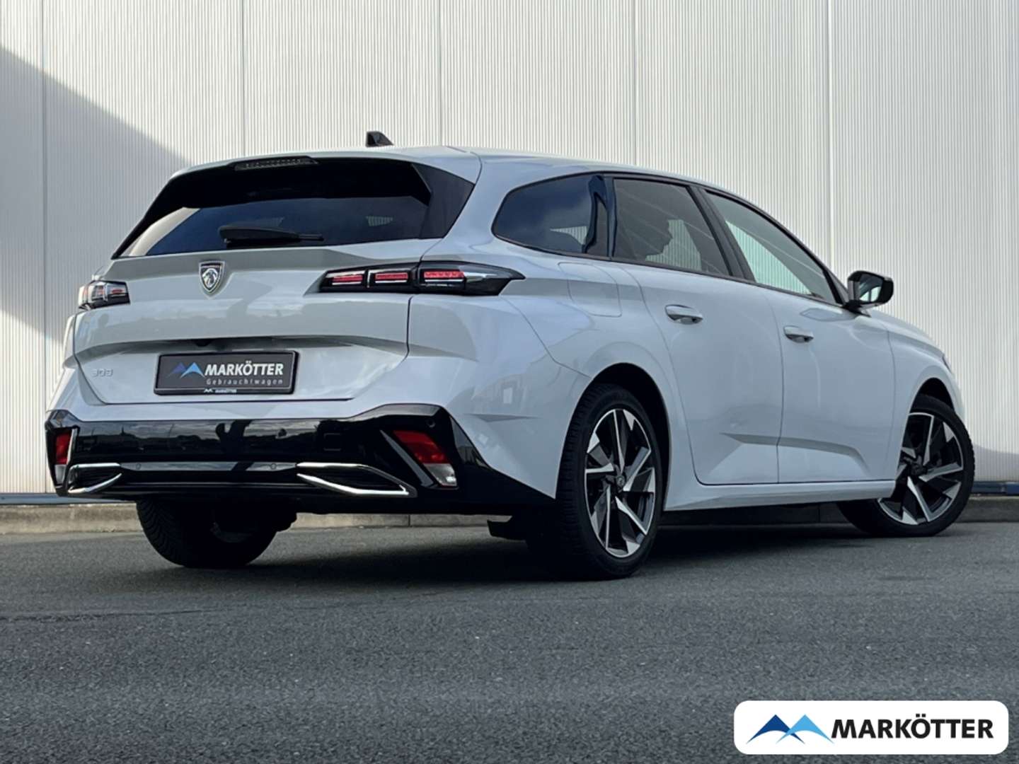 Peugeot 308 nuo 320 €/ mėn Benzinas 2024m. Kita Mechaninė