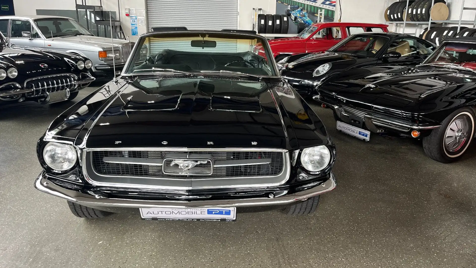 Ford Mustang 67er V8 Cabriolet  schwarz wie die Nacht Schwarz - 2