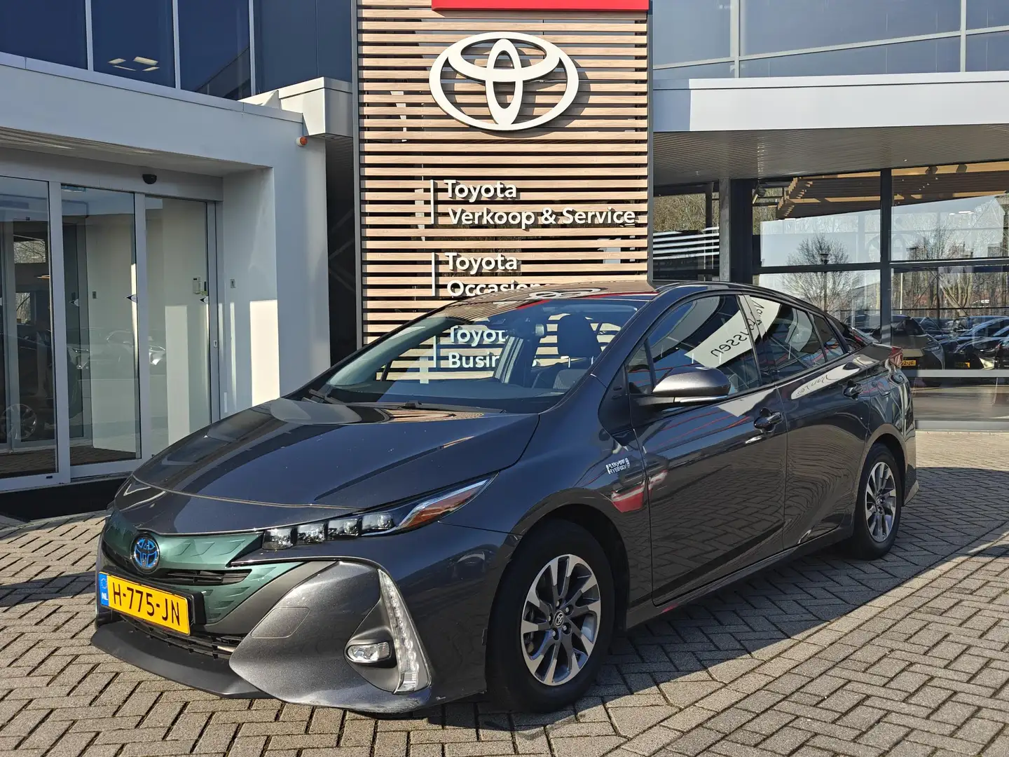 Toyota Prius PLUG-IN 1.8 Dynamic STOELVERW CAMERA NAVI LM-VELGE Grau - 1