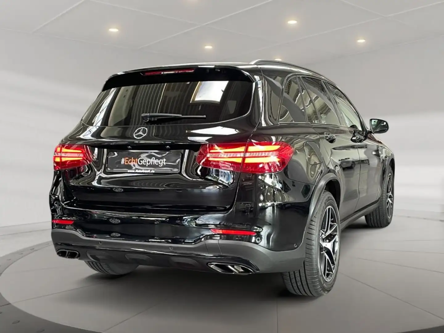 Mercedes-Benz GLC 43 AMG AMG GLC 43 4matic +Navi+LM+AkustikGlas+SpurH+PDC Zwart - 2