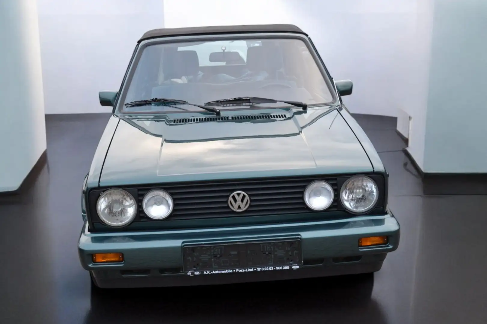 Volkswagen Golf 1 Cabrio 1.8 Etienne Aigner H-Kennzeichen Gris - 2