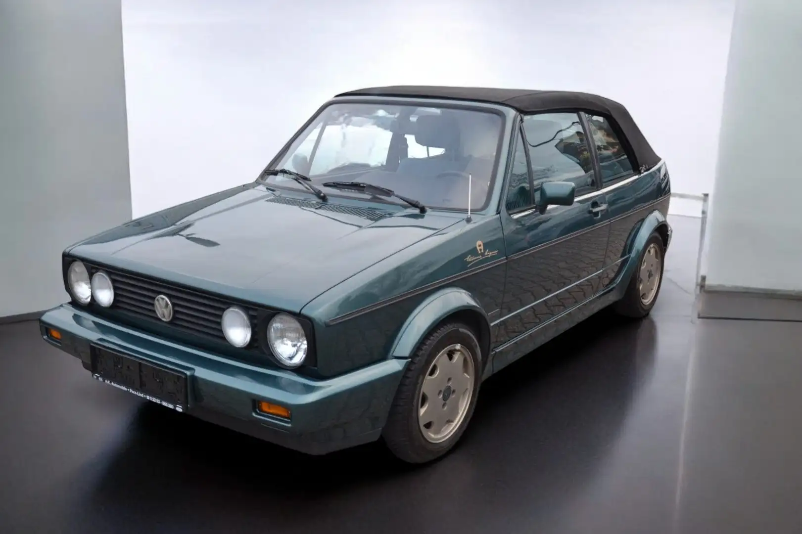 Volkswagen Golf 1 Cabrio 1.8 Etienne Aigner H-Kennzeichen Gris - 1