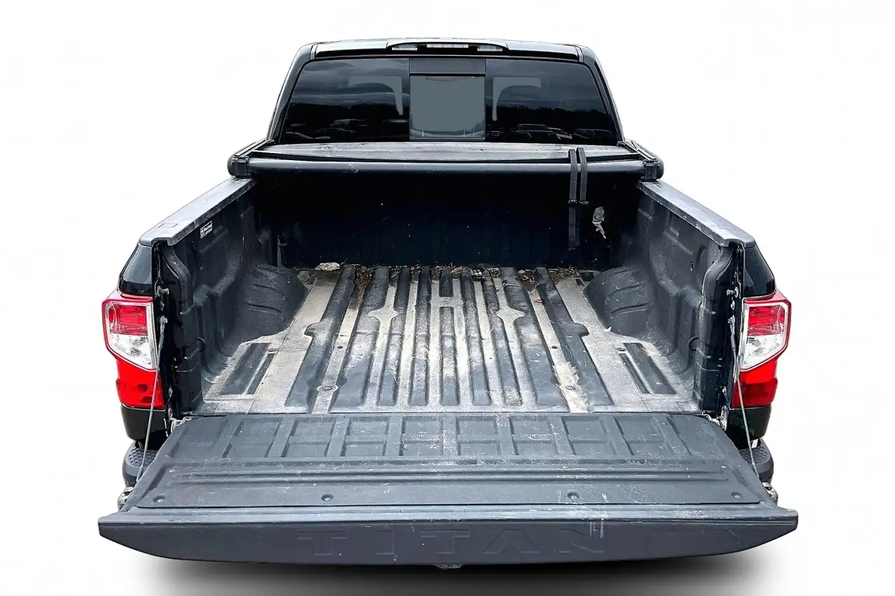 Nissan Titan снимка Nissan Titan