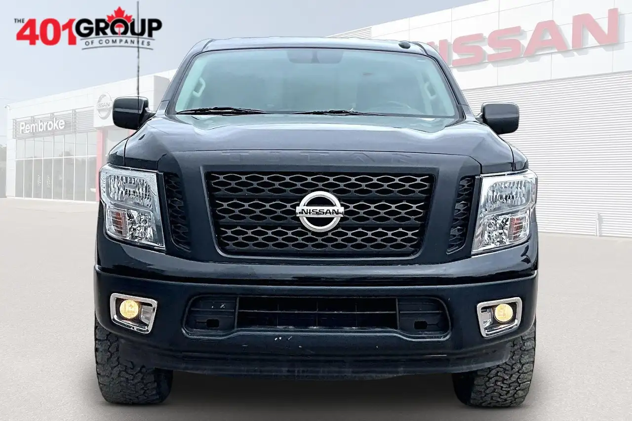 Nissan Titan снимка Nissan Titan