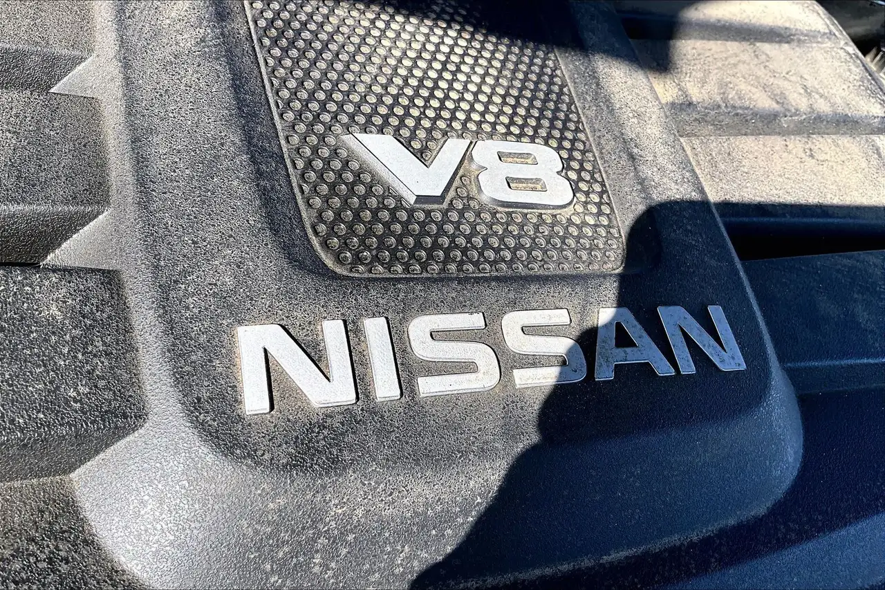 Nissan Titan снимка Nissan Titan