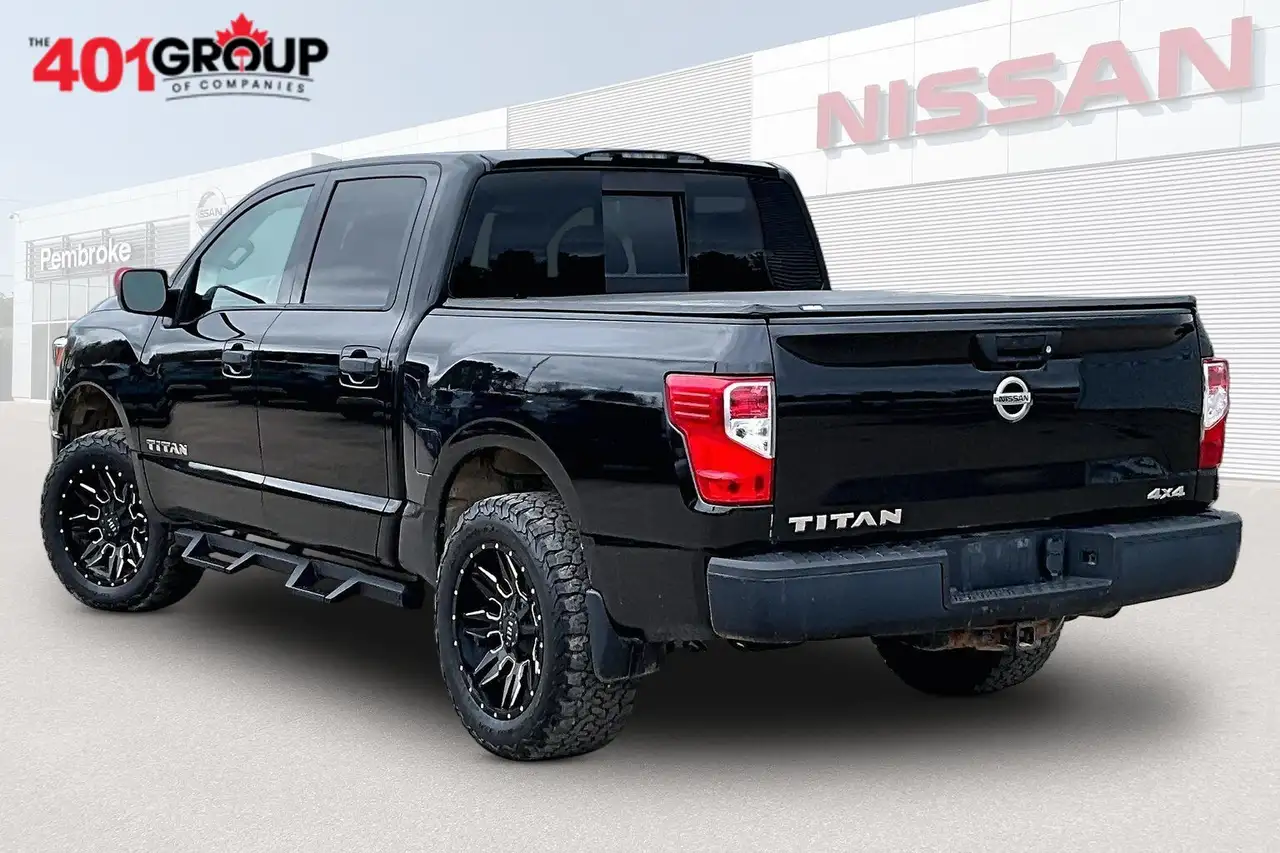 Nissan Titan снимка Nissan Titan