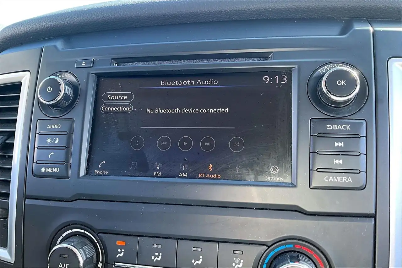 Nissan Titan снимка Nissan Titan