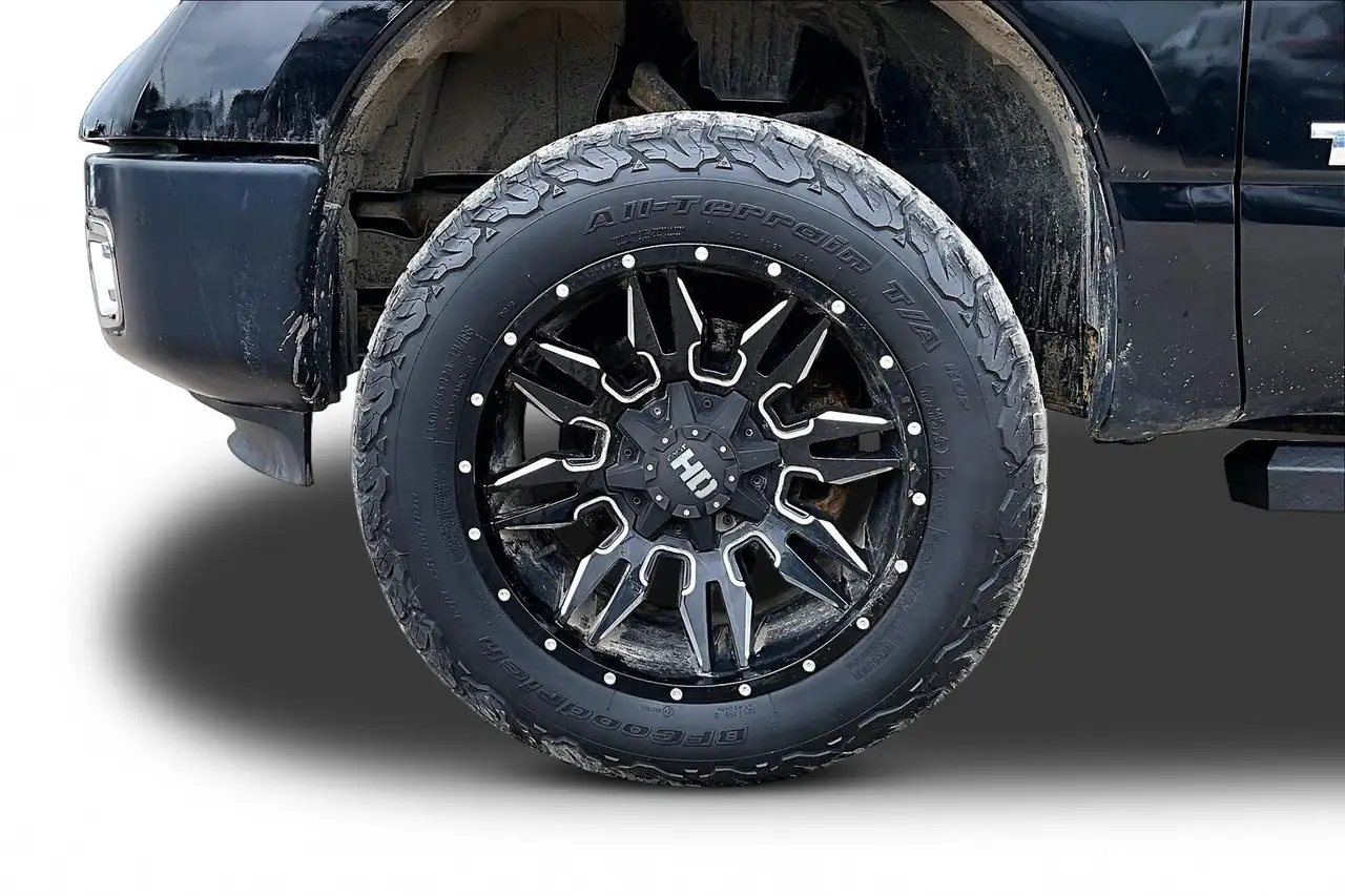 Nissan Titan снимка Nissan Titan