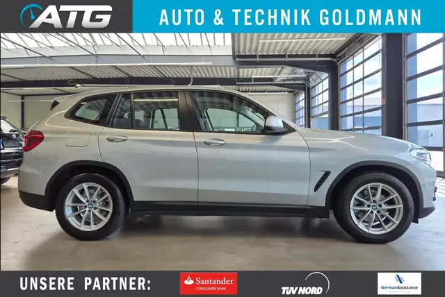 BMW X3 XDRIVE 20i SITZHZ PDC LED TÜV+SERV NEU 1HD