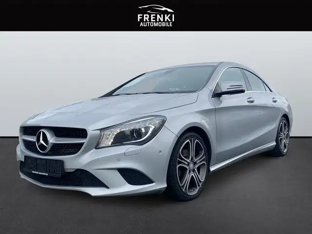 Mercedes-Benz CLA 220 CDI / d*NAVI*XENON*LEDER*