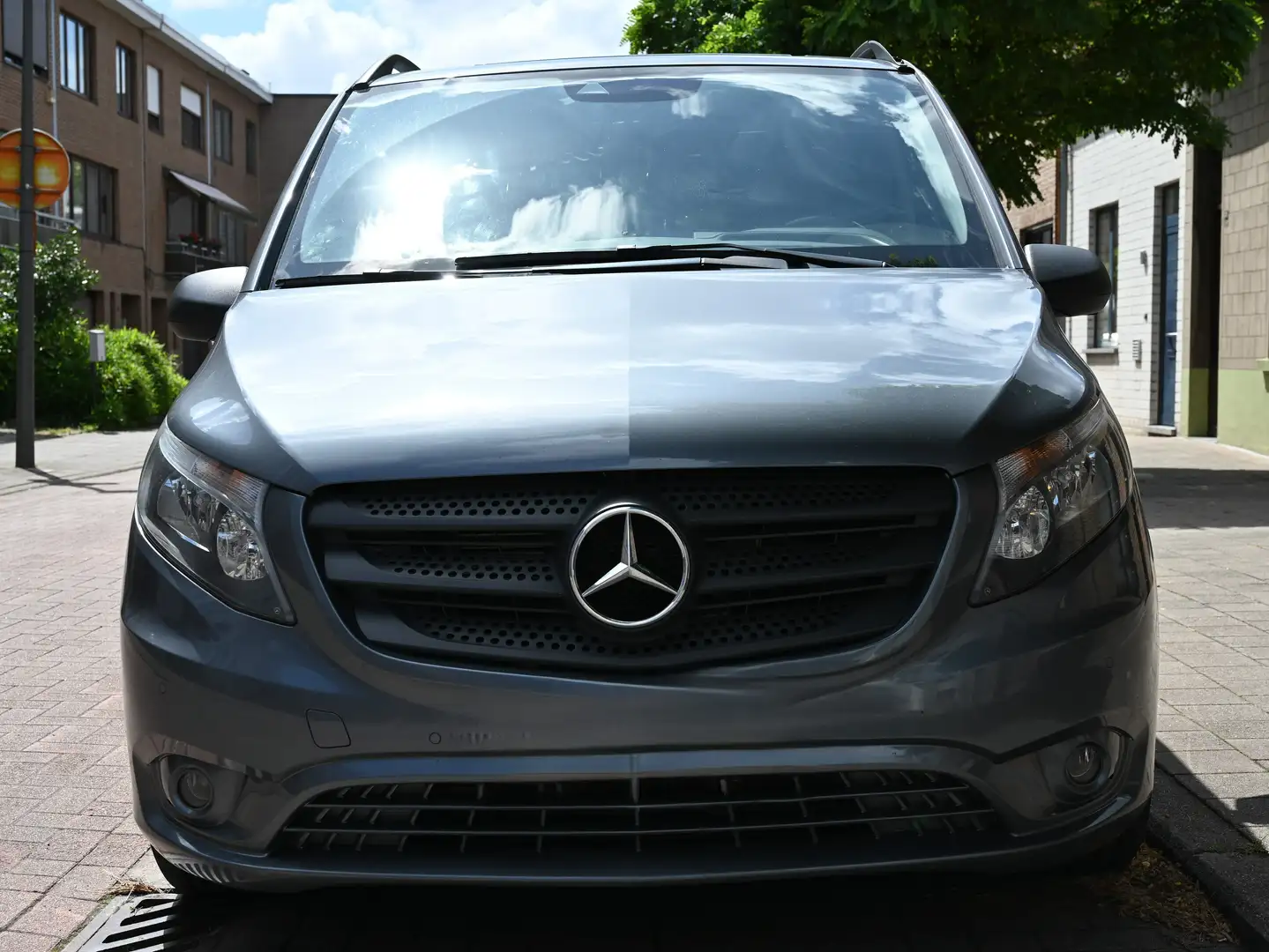 Mercedes-Benz Vito Vito 114 CDI Lang HA Aut. Gris - 2