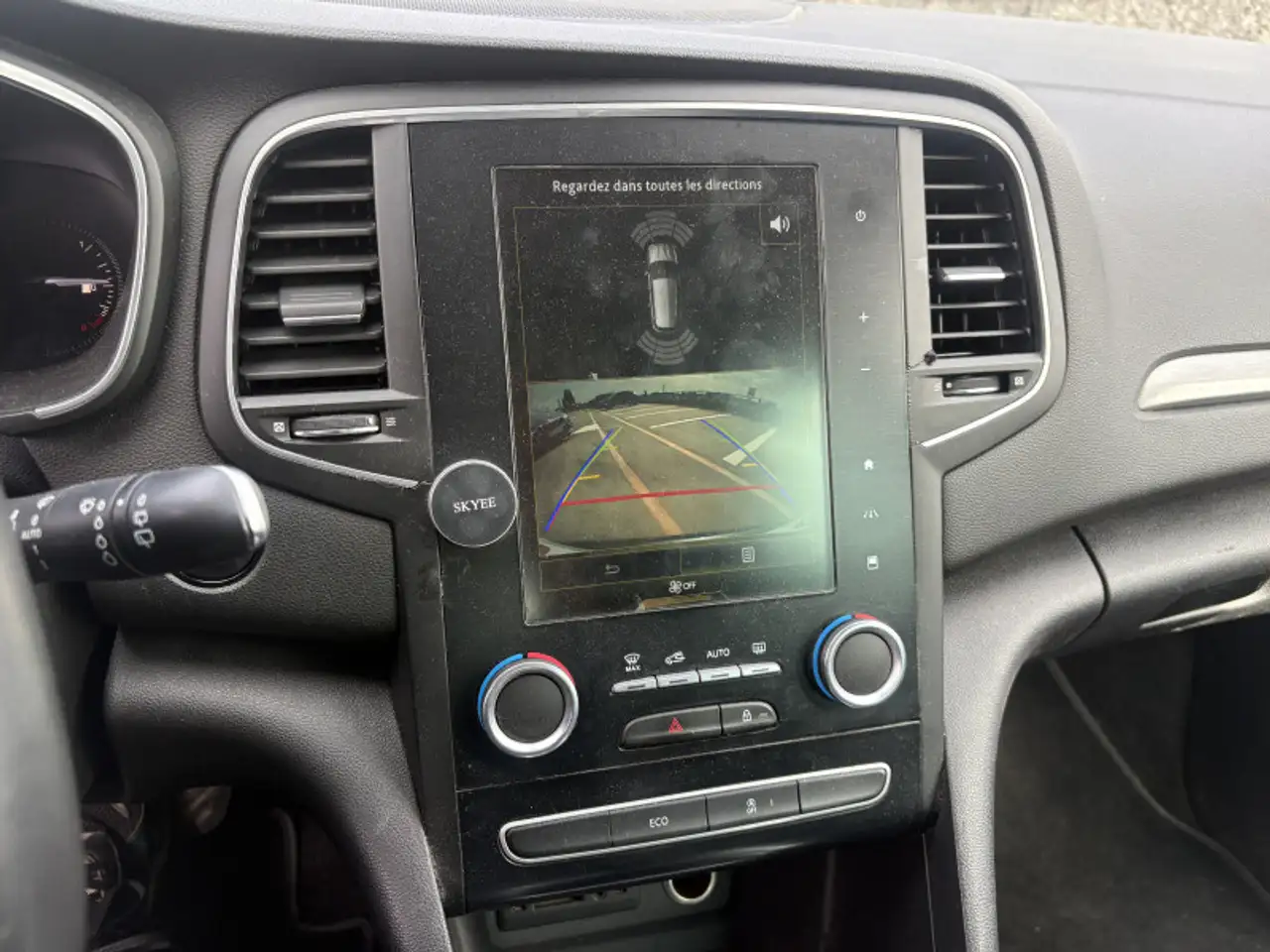 Renault Megane Berline — photo 20