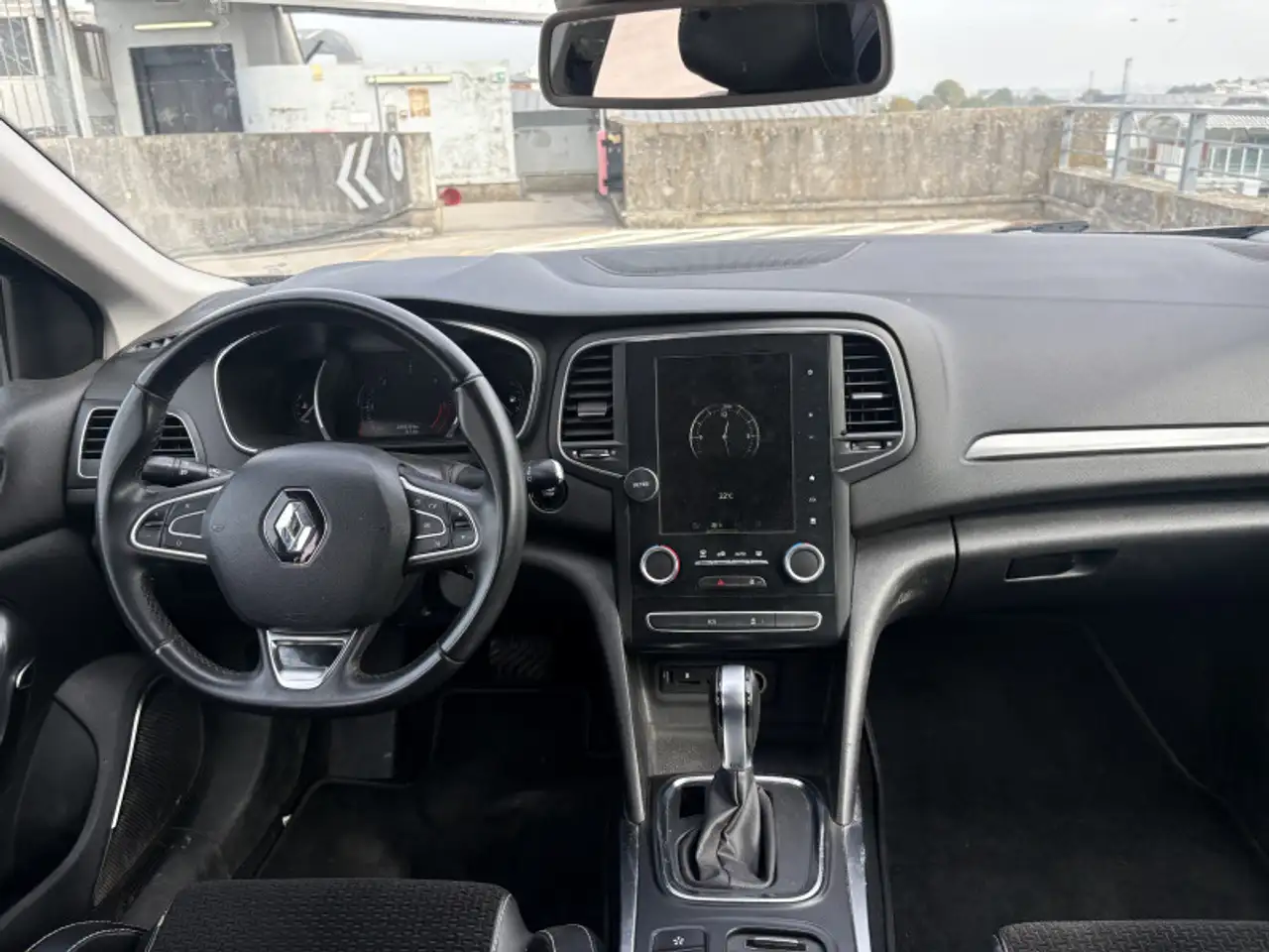 Renault Megane Berline — photo 16