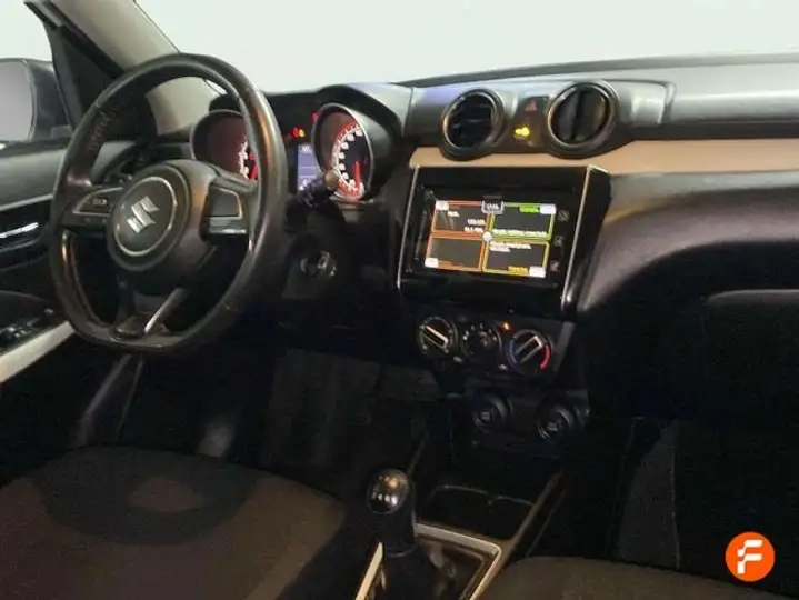 Suzuki Swift 1.2 GLE 4WD 2018, foto 28