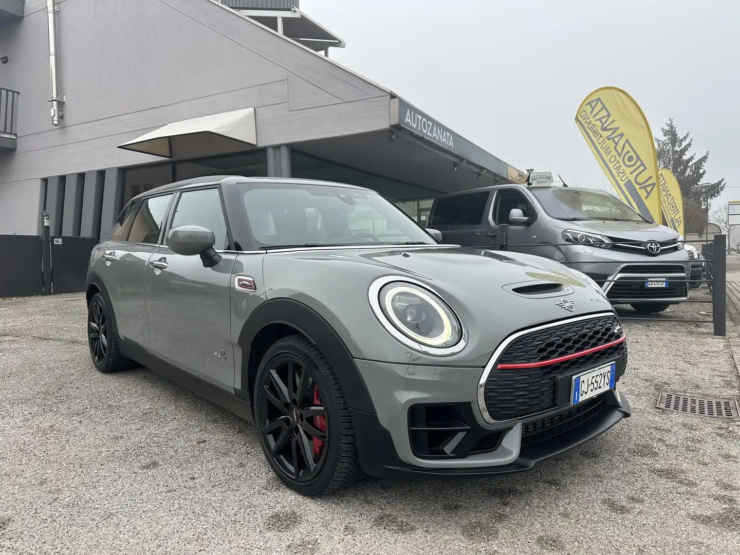 MINI John Cooper Works Clubman 2.0  306cv John Cooper Works - FULL SERVICE MINI Šedá - 1