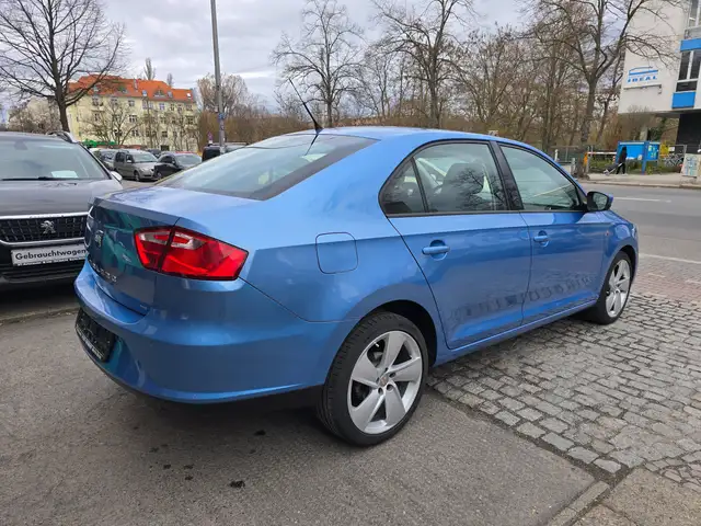 Seat Toledo view 4