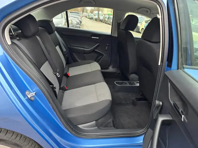 Seat Toledo view 10