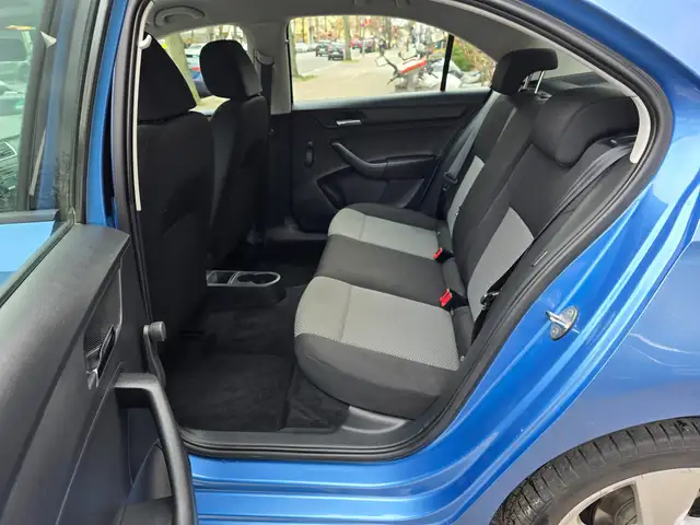 Seat Toledo view 9