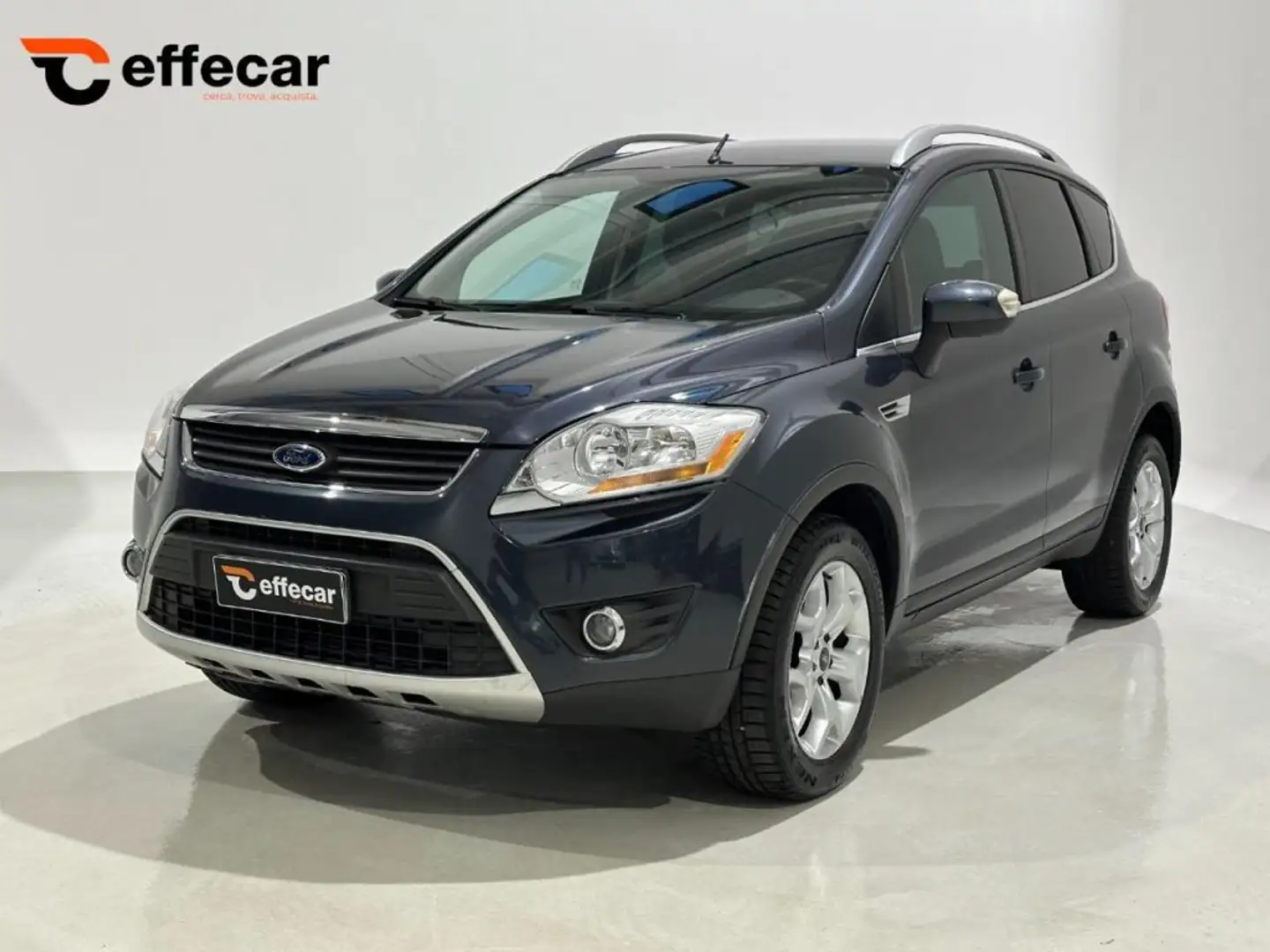 Ford Kuga + 2.0 TDCi 163 CV 4WD DPF Blau - 1