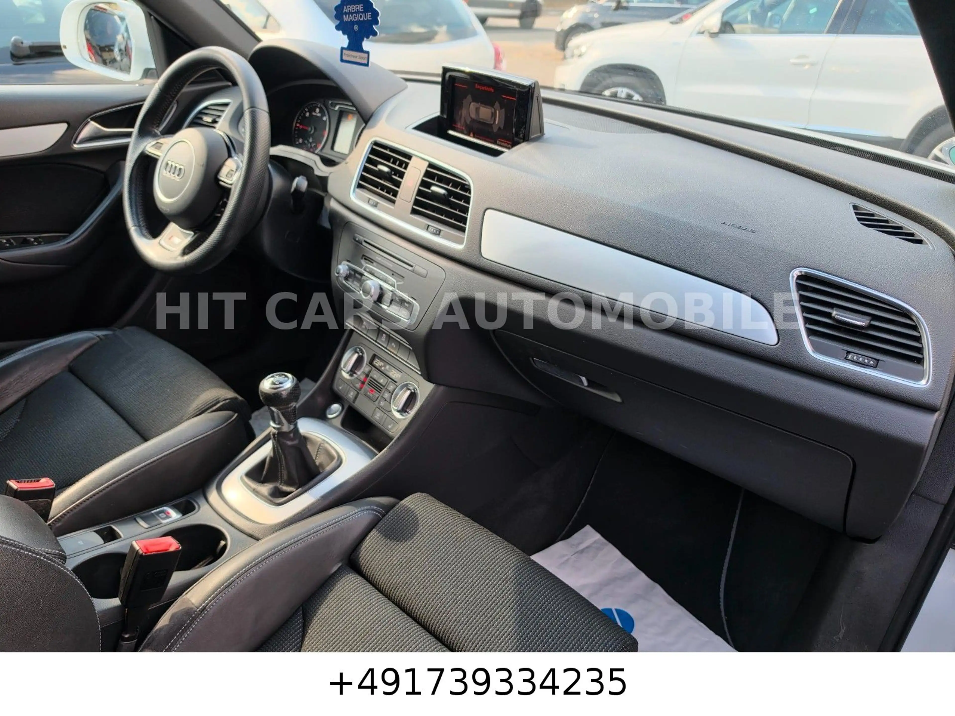 Audi Q3 2.0 TDI — photo 11
