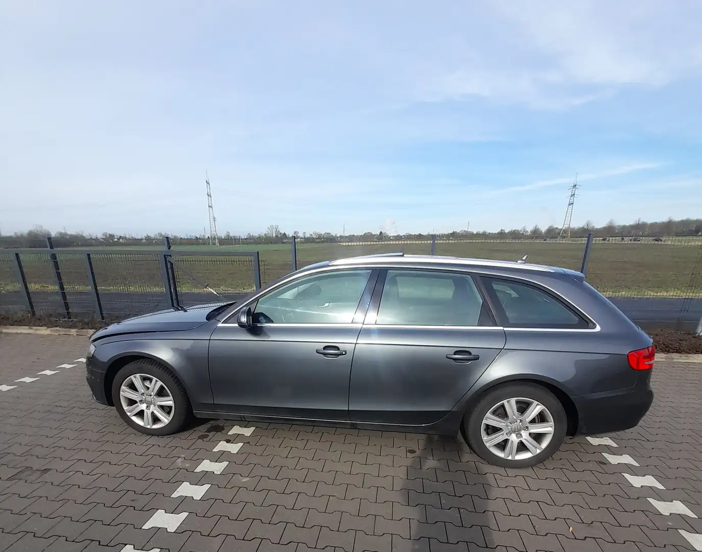 Audi A4 A4+Avant+Avant+2.0+TFSI+Ambiente Grau - 2