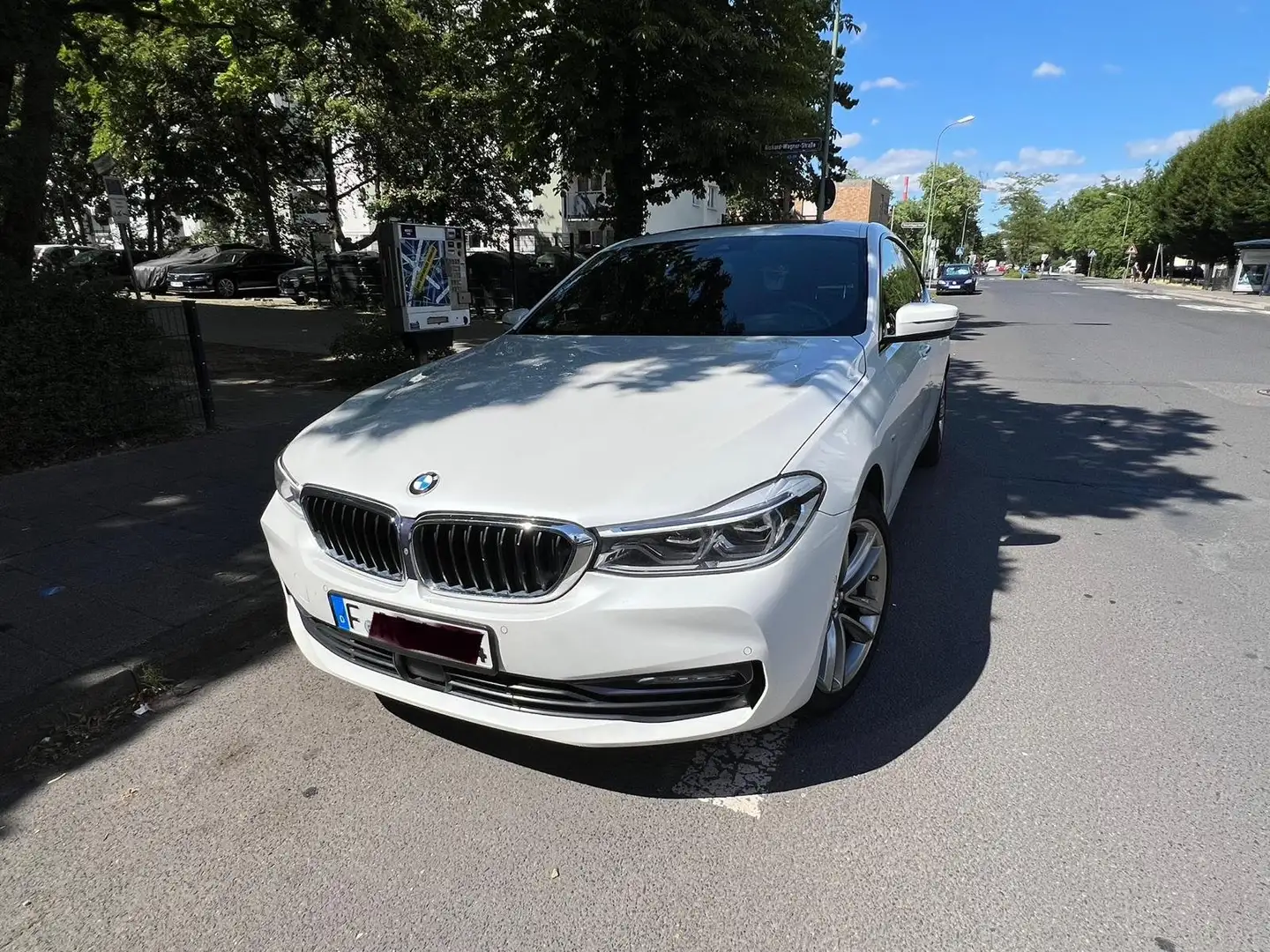 BMW 640 6er Gran Turismo Diesel 640d xDrive Gran Turismo S Bílá - 2