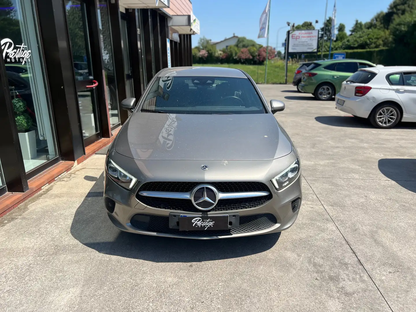 Mercedes-Benz A 200 A 200 d Sport Grigio - 2