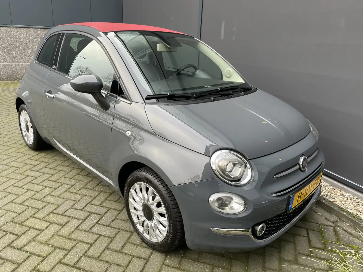 Fiat 500 Cabrio 0.9 TwinAir Turbo Lounge Airco - Cruise con Gris - 2