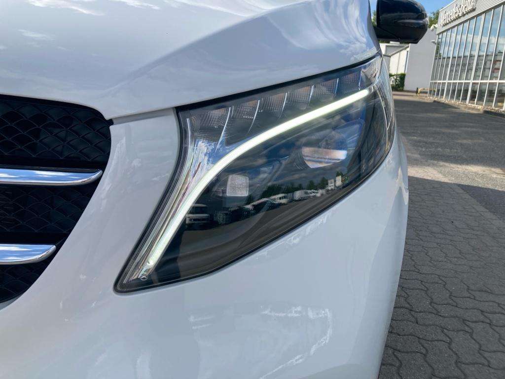 Mercedes-Benz V 250