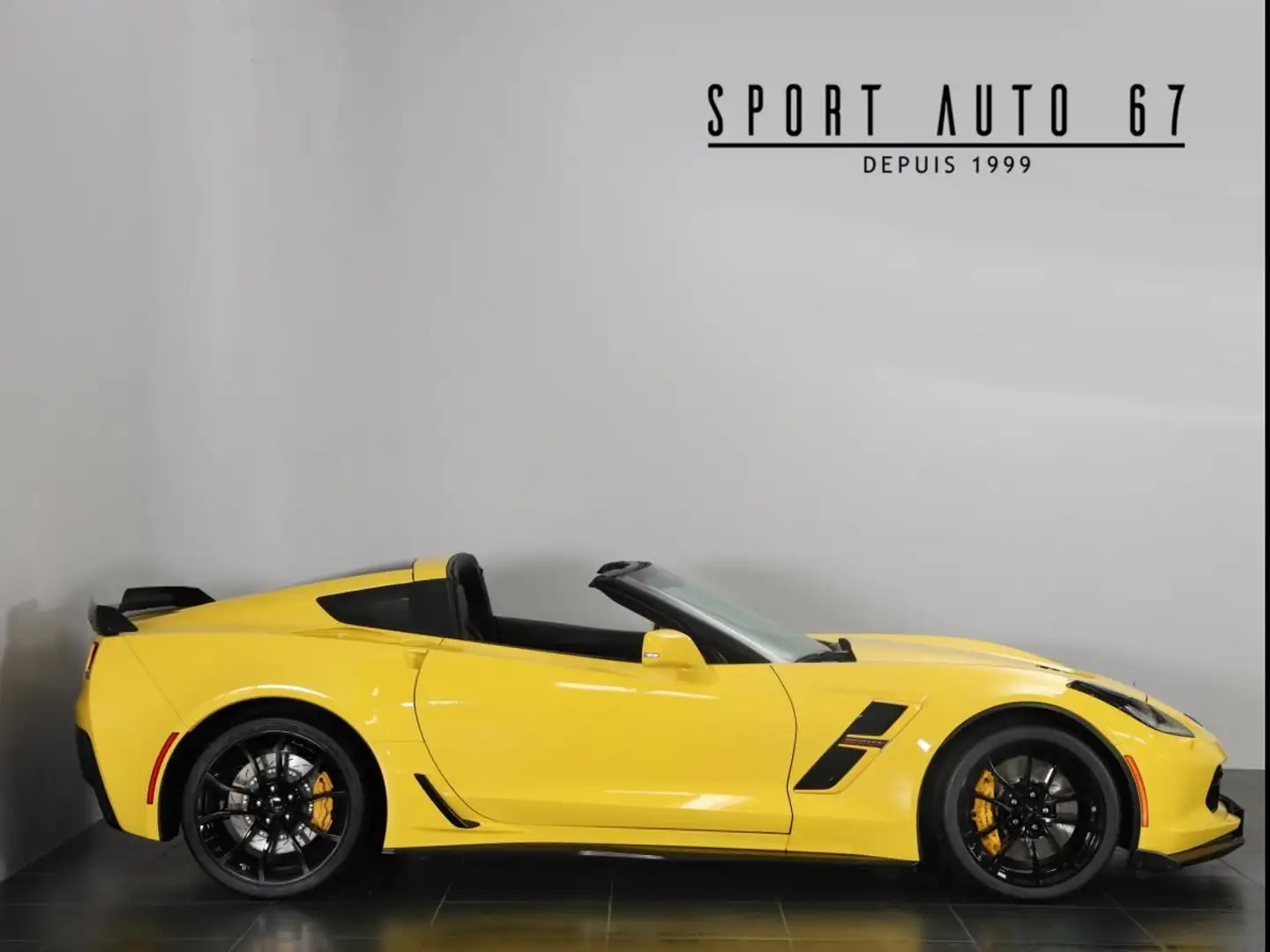 Chevrolet Corvette V8 6.2 L - 2