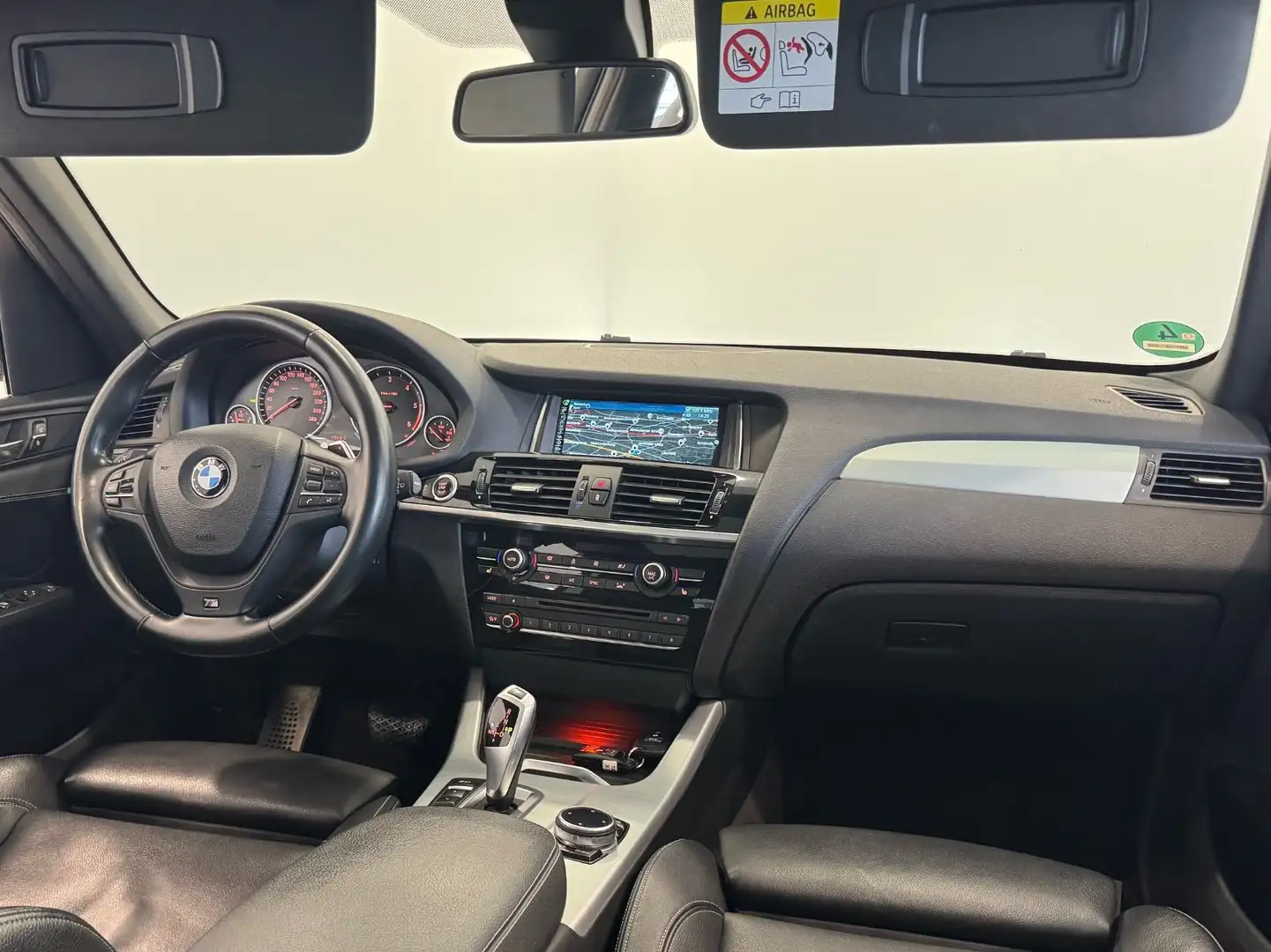 BMW X3 xDrive 20d M-Paket|AHK|PANO|TOTW|BIXENON|NAVI Weiß - 2