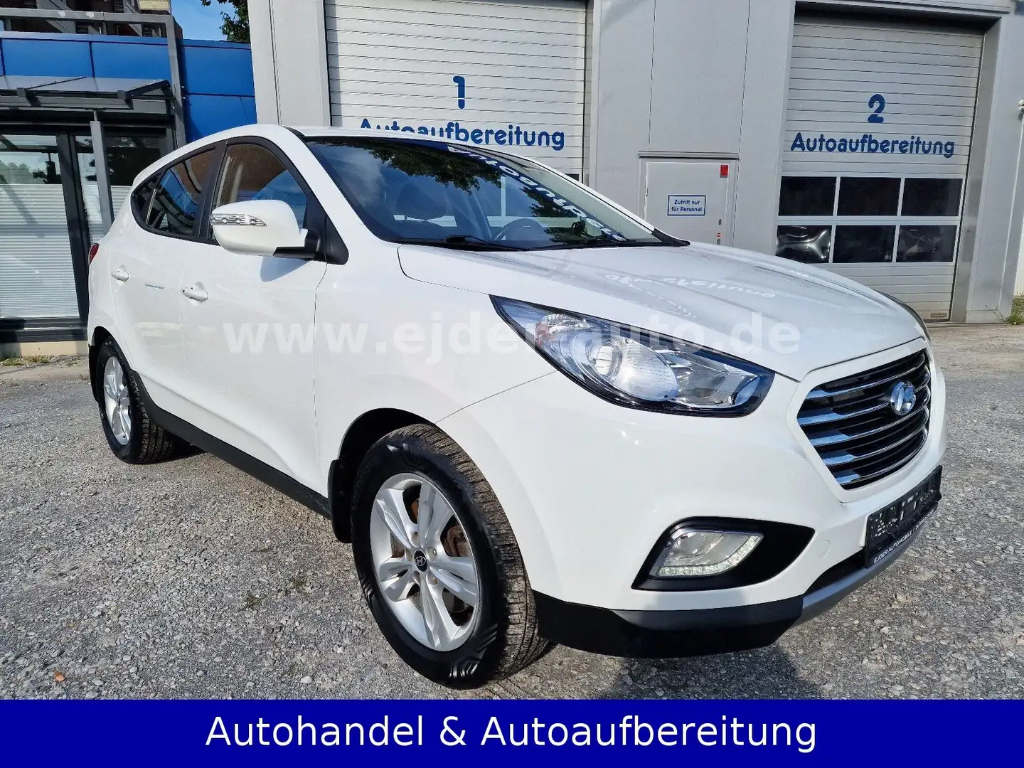 Hyundai iX35 Fuel Cell 2WD Automatik ****WASSERSTOFF**** Weiß - 2