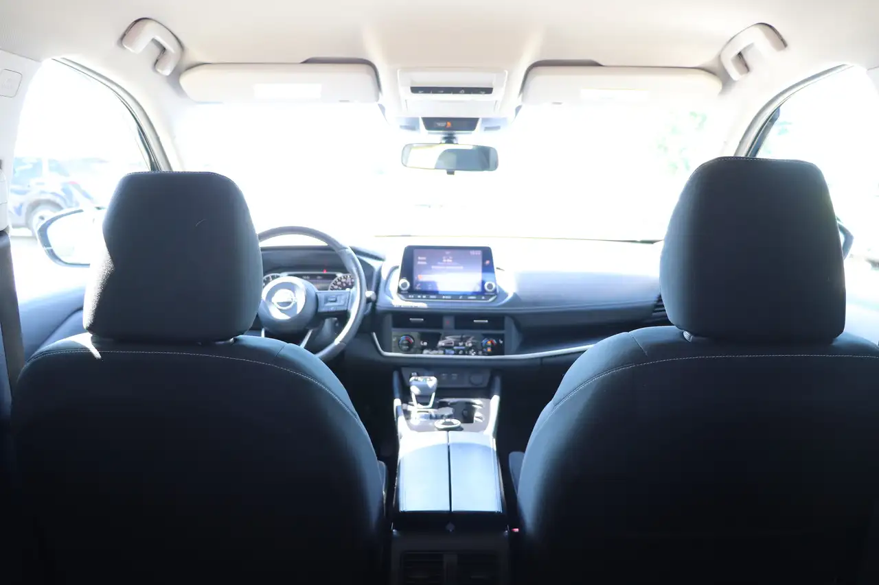 Nissan Rogue снимка Nissan Rogue