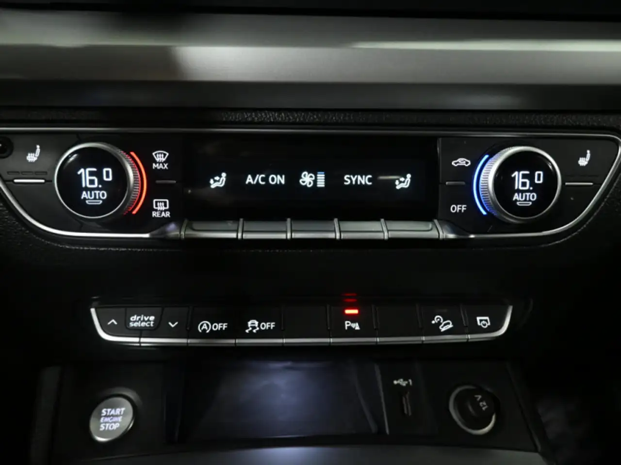 Audi Q5 снимка Audi Q5