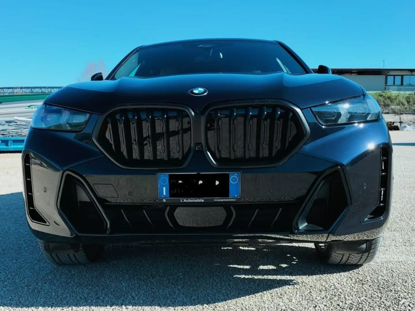BMW X6 M X6 M50d auto Fekete - 1