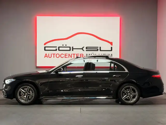 Mercedes-Benz S Class view 4