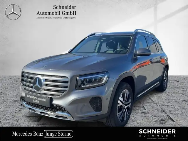 Mercedes-Benz GLB 200 d 4MATIC Österreich-Edition W-Paket Navi
